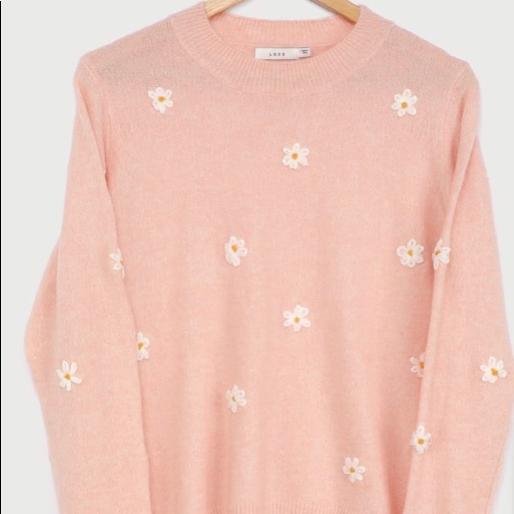 Lulu’s Sweet Springtime Embroidered sweater